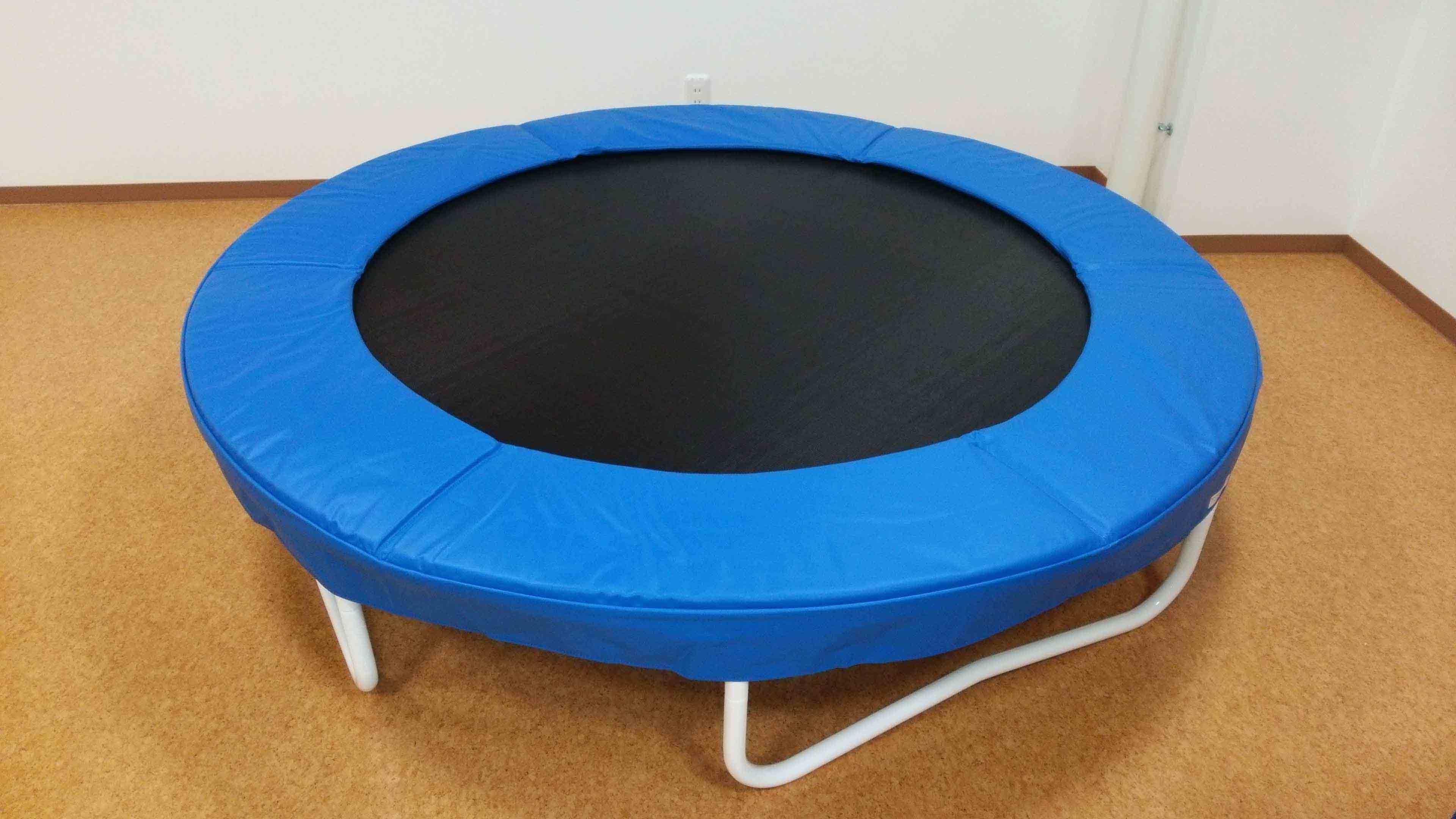 トランポリン（感覚刺激用品）