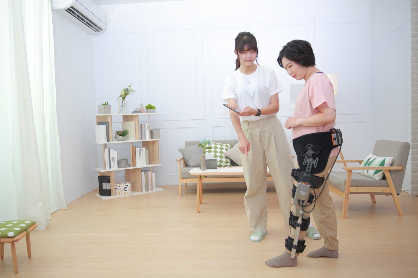 KneeBO歩行運動アシスト