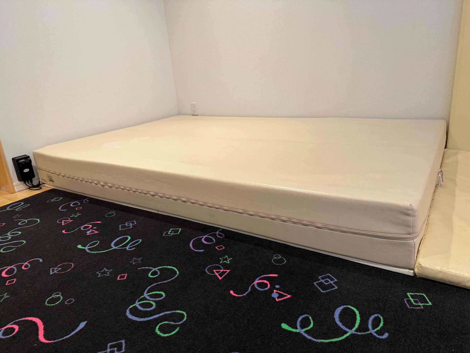 ウォーター・ベッド（スヌーズレン用品）