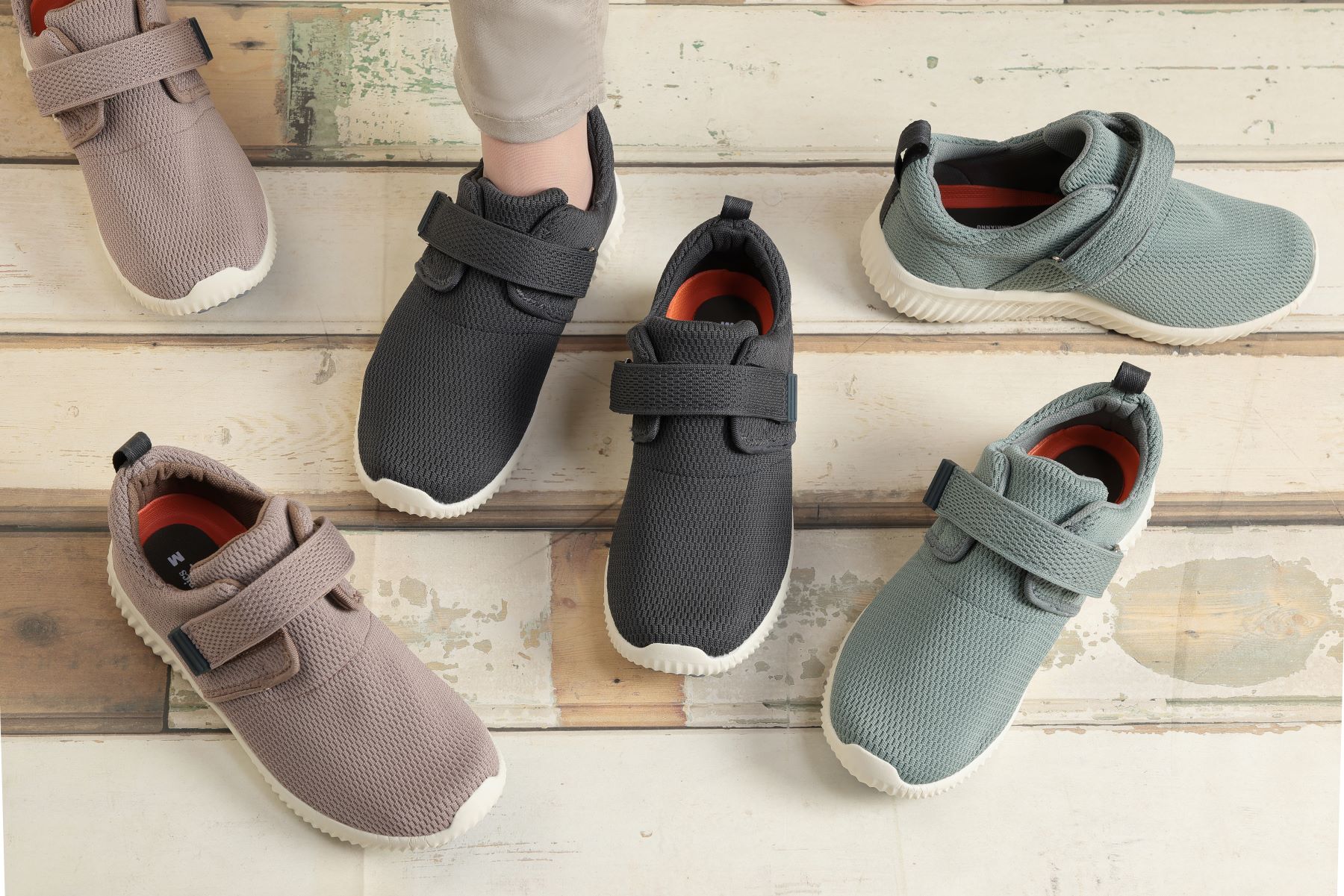 ストレッチニットスニーカー　WG150