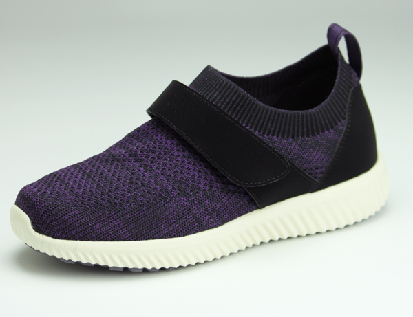 ストレッチニットスニーカー　WG110