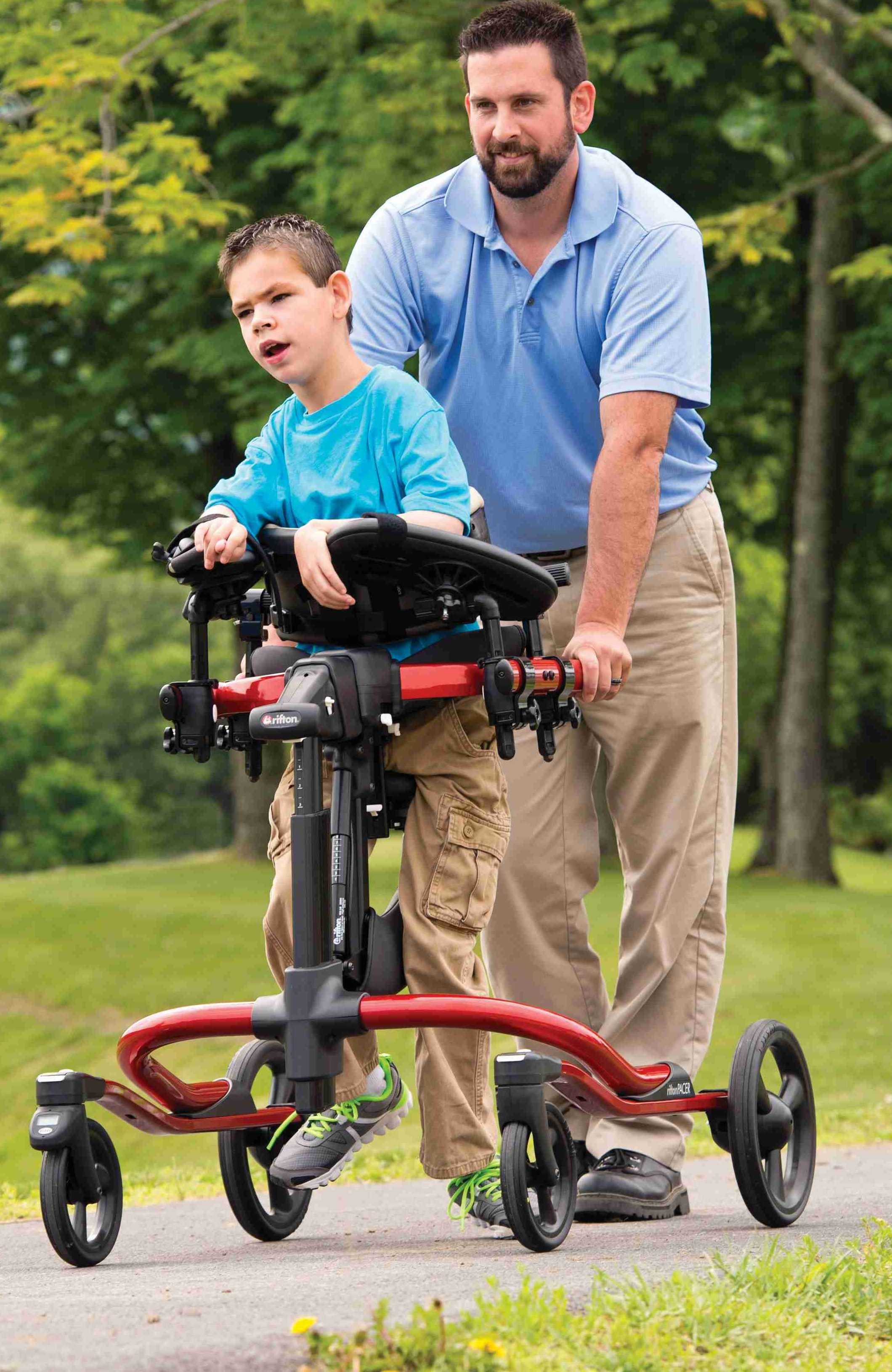 調節式歩行訓練車　リフトン　ペーサー