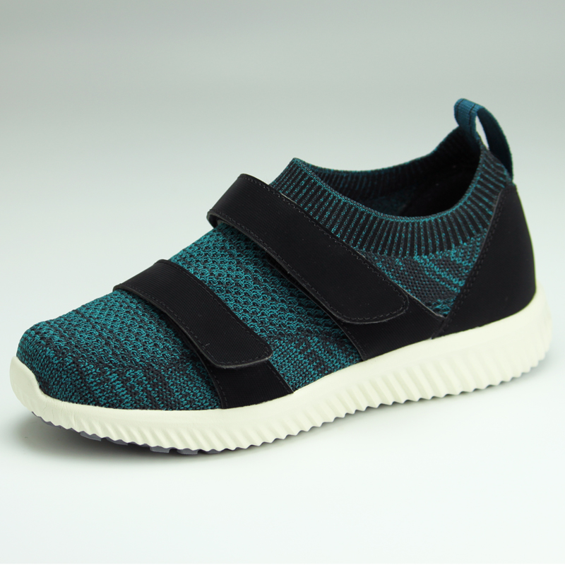 ストレッチニットスニーカー　WG120